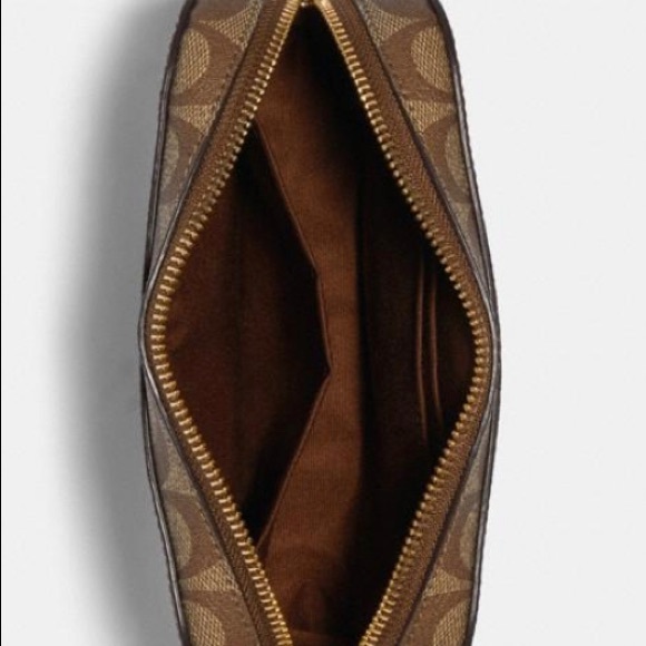 2 new COACH purses - Picture 5 of 8